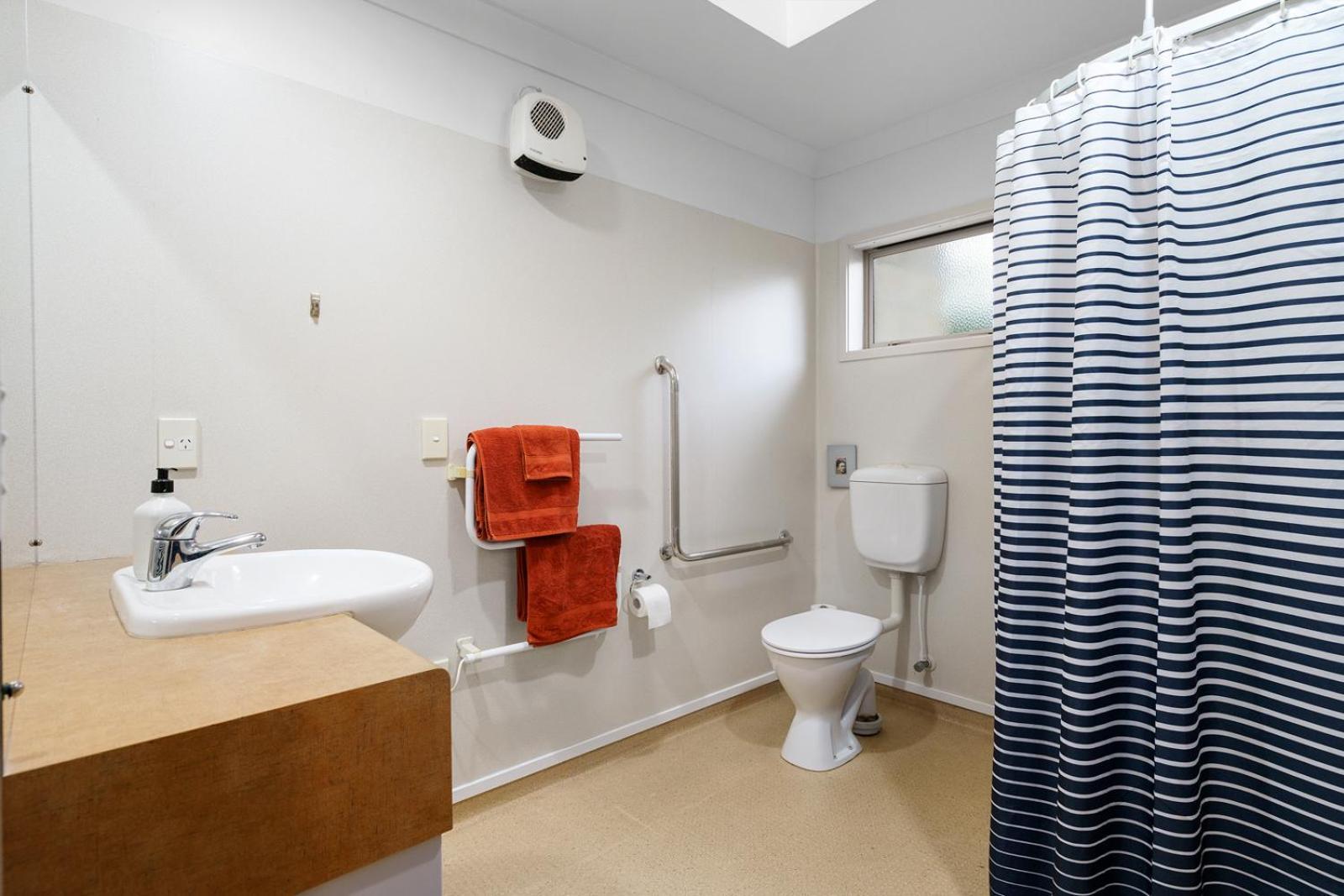 Sunny, Quiet, 2-Bedroom Unit In Fabulous Location! Cambridge Eksteriør bilde
